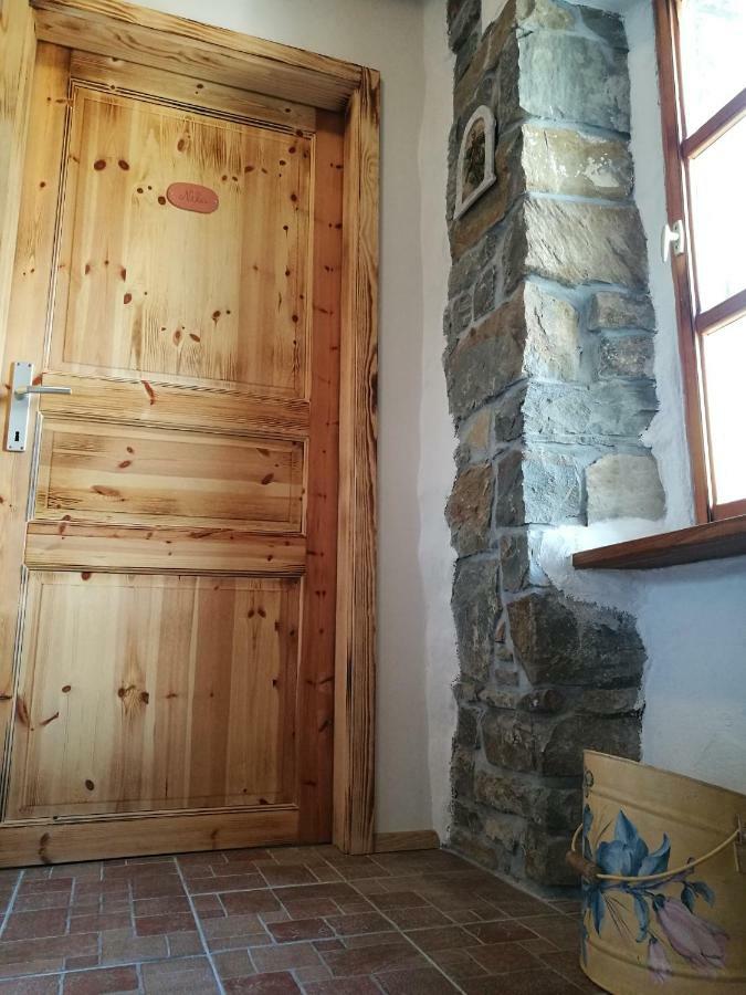 Гостевой дом Wine House Rakar Gracisce Экстерьер фото
